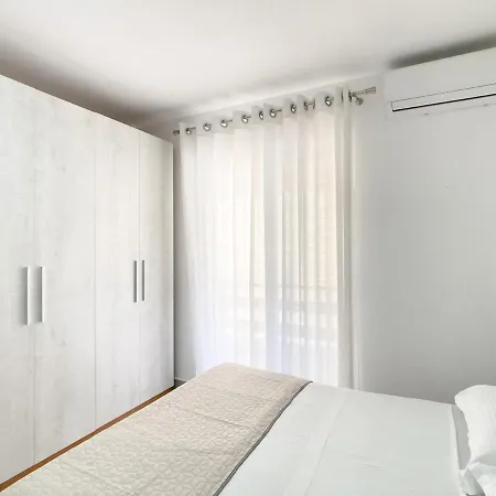 Promo Price September - By The Sea 1 Min From The Beach Apartamento