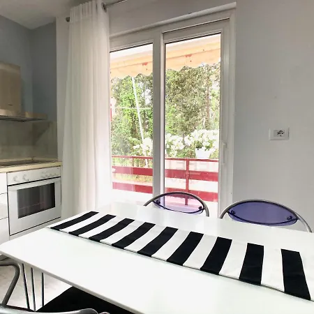 By The Sea Appartement Golem (Tirana)